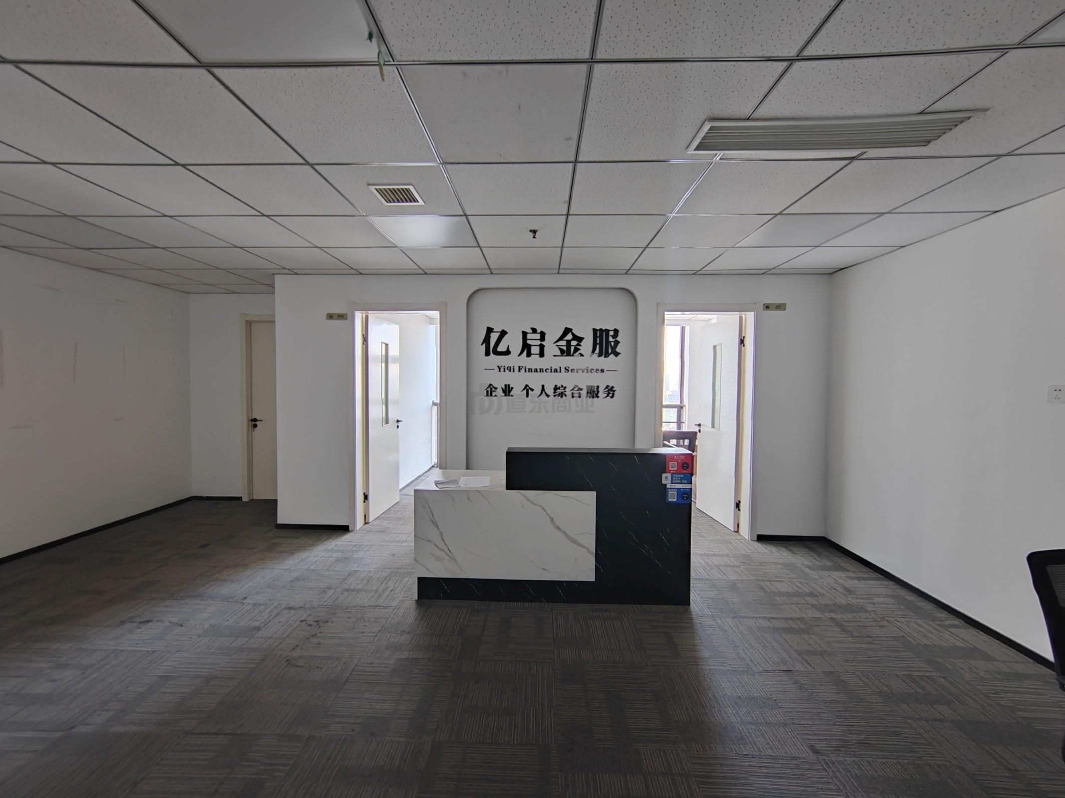 恒威大厦面积174平