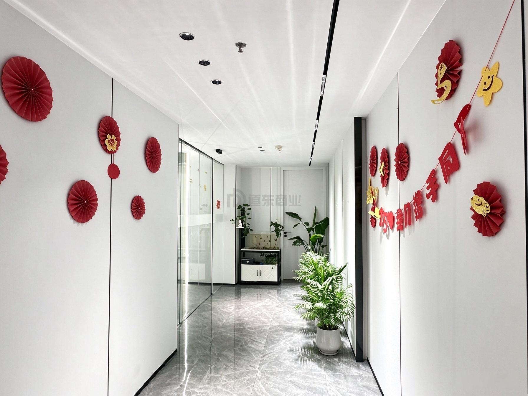 潜心数科大厦面积620平
